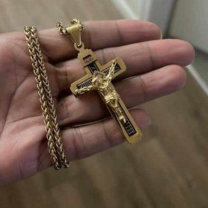 Catholic Jesus Christ on INRI Cross Crucifix Gold Silver Tone Pendant Necklace